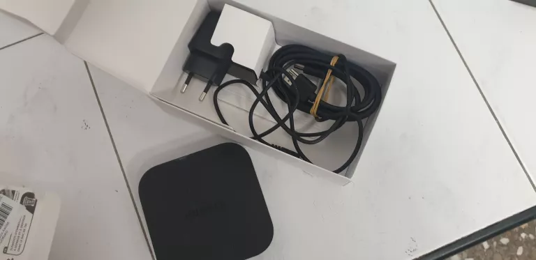 TV BOX XIAOMI 2ND+PUDEŁKO