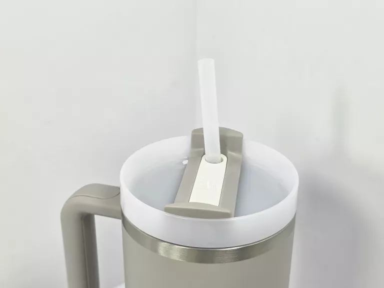 KUBEK TERMICZNY STANLEY QUENCHER H2O FLOWSTATE 1,2 L