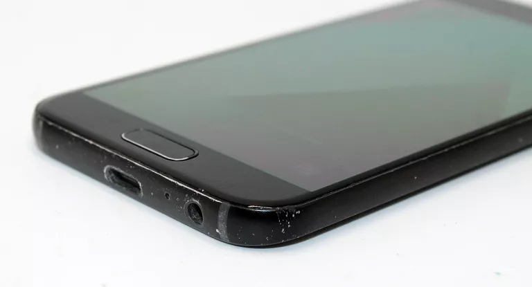 TELEFON SAMSUNG GALAXY A3 2017 (SM-A320FL) 2+16GB CZARNY