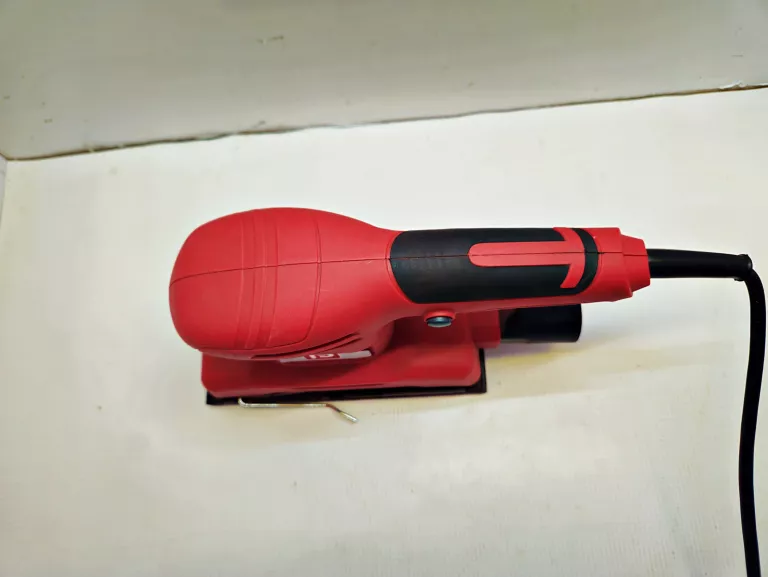 SZLIFIERKA OSCYLACYJNA PERFORMANCE POWER PTSS135C PUDEŁKO