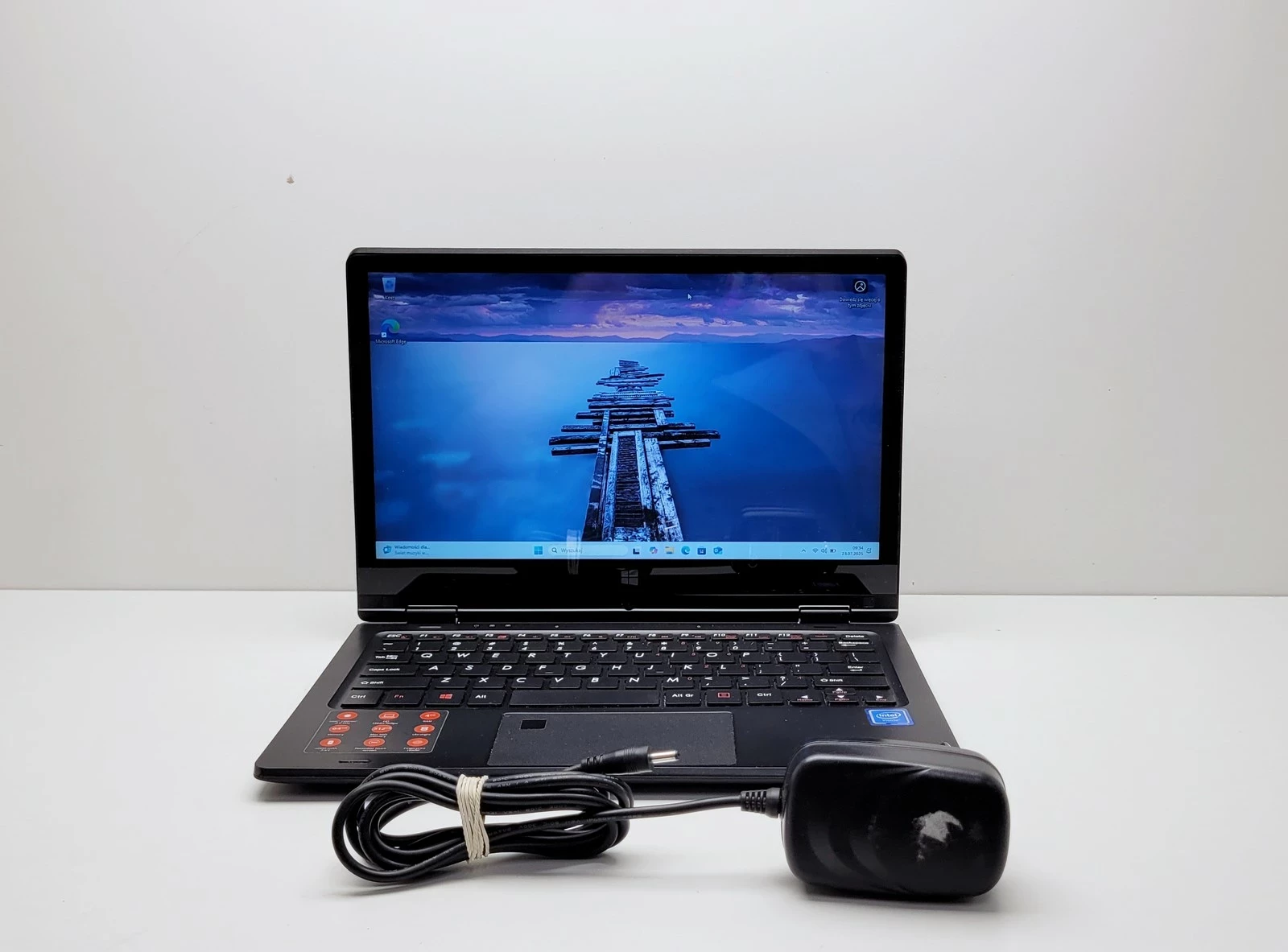 laptop-techbite-arc-116-ips-celeron-n4000-4gb-ram-64gb-ssd-win-11-pro-stan-11323-2