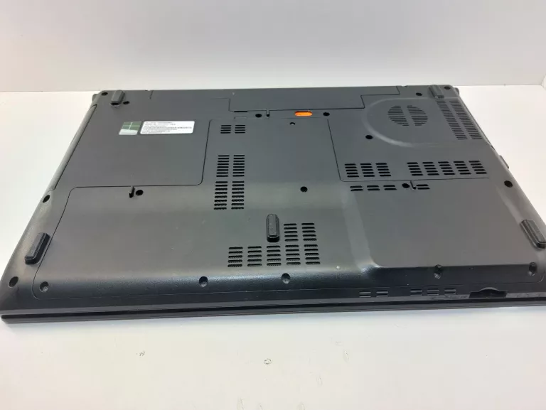 LAPTOP ACER ASPIRE V3-731G 4GB RAM 500GB DYSK GEFORCE 710M WIN10