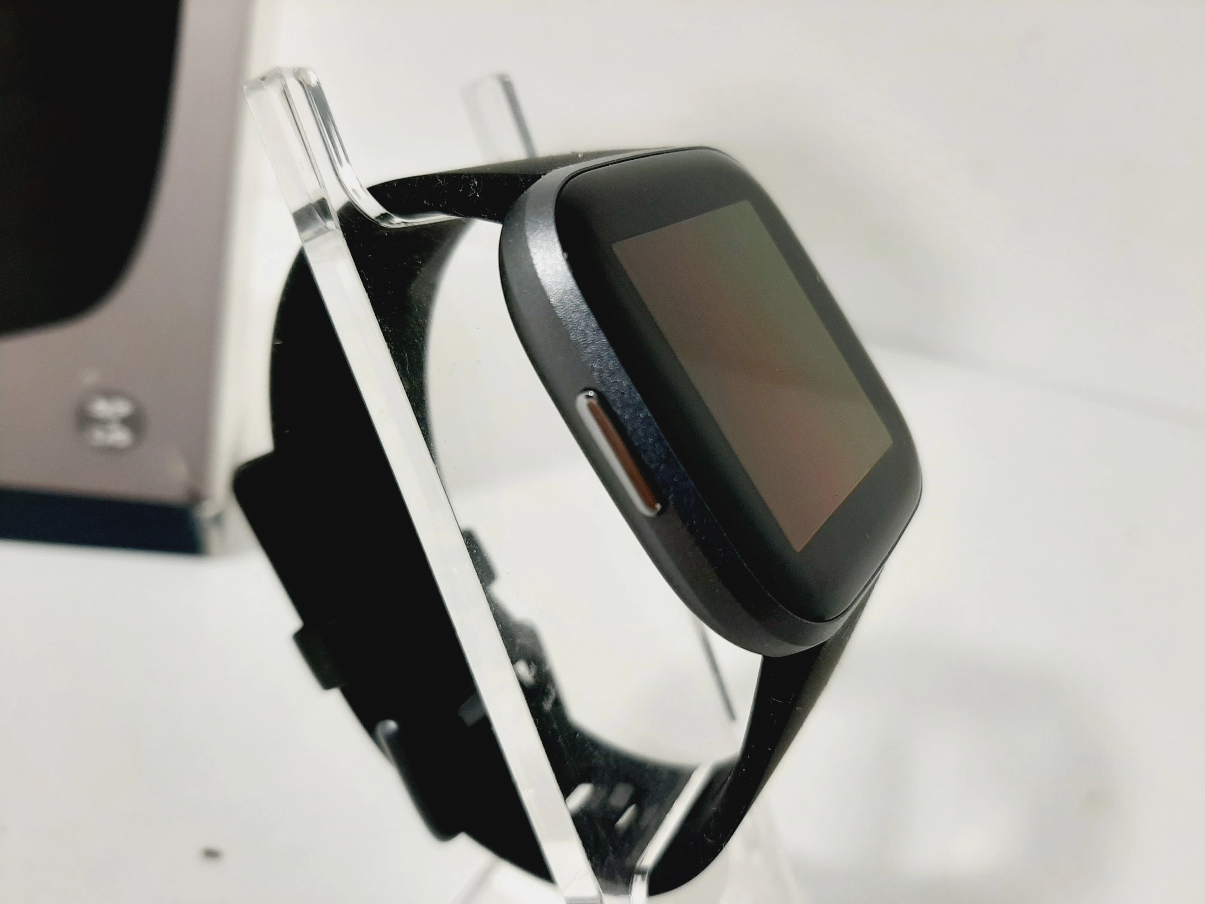 smartwatch-fitbit-versa-2-marka-248811-1950855