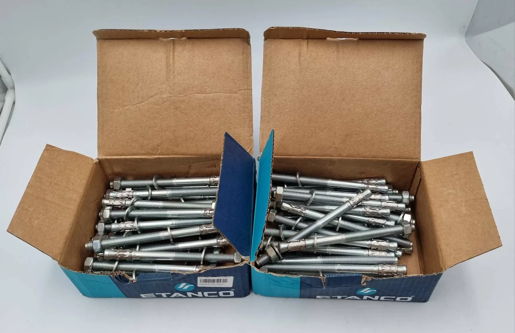 kotwy-do-duzych-obiazen-etanco-baraco-fm753-crack-m1270x170-farbiarska-22e-mosina