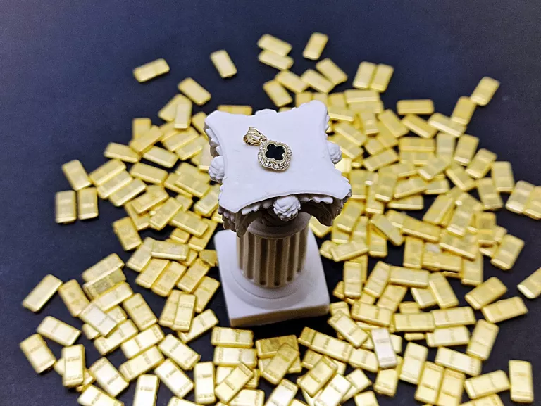 zlota-zawieszka-z-czarnym-oczkiem-585-083g-1-maja-10-knurow-sj