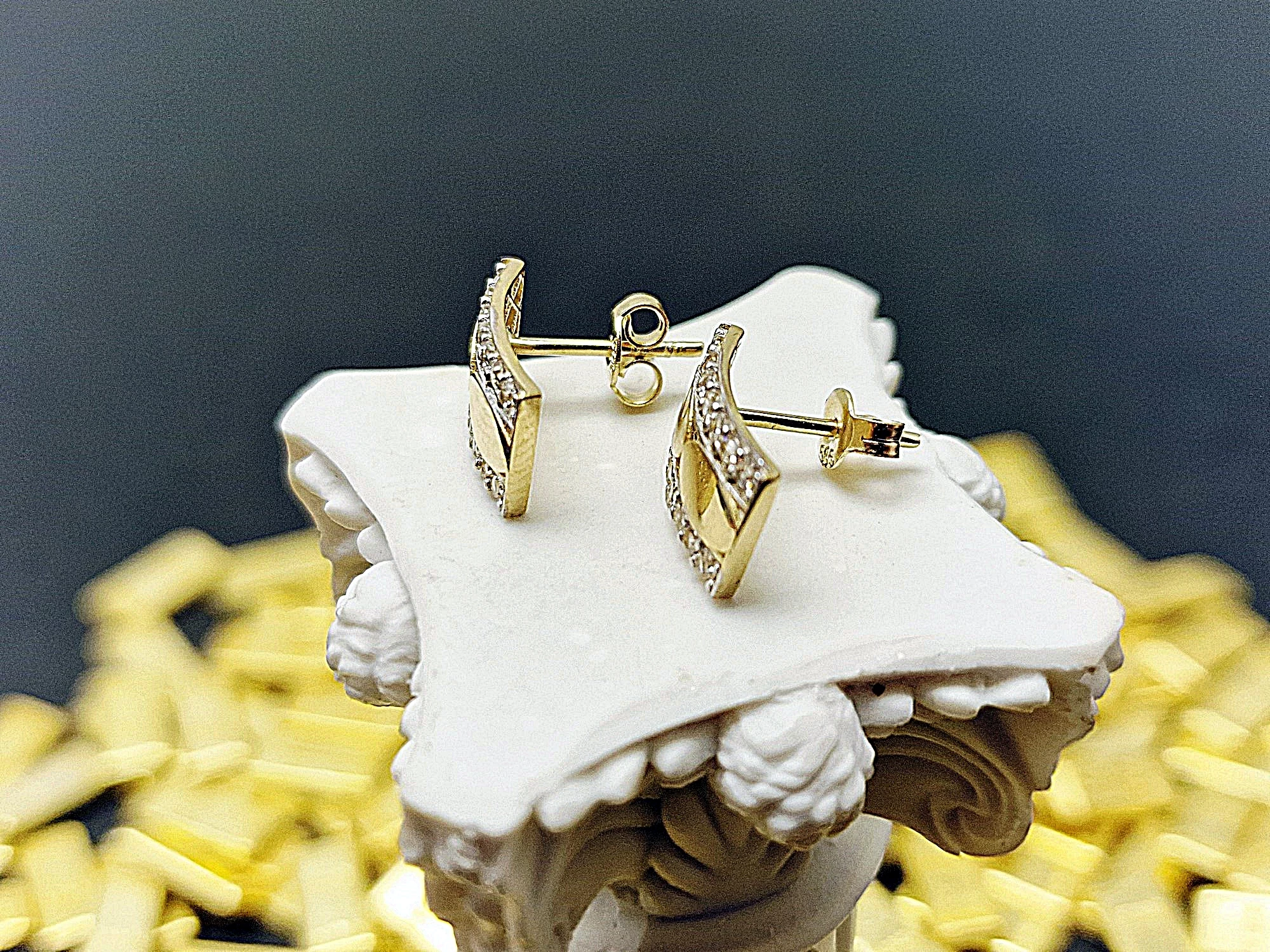 dostojne-zlote-kolczyki-585-179g-rodzaj-2205-2