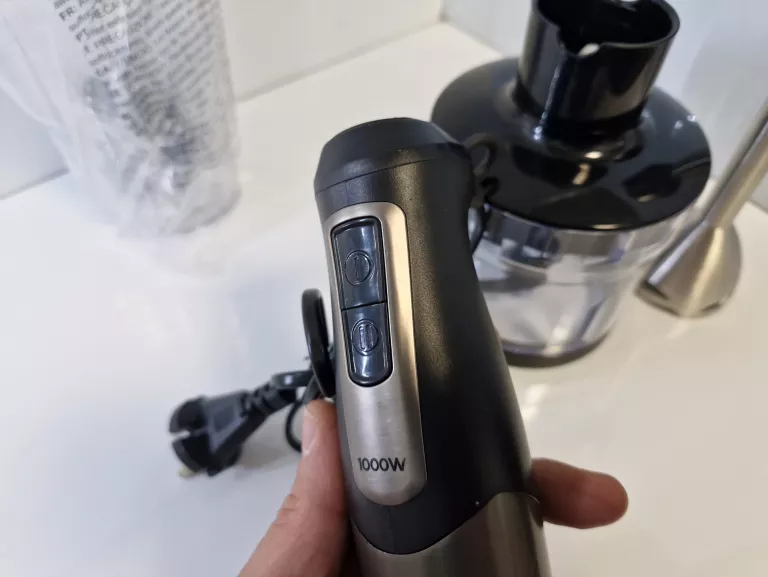 BLENDER RĘCZNY BLACK+DECKER BXHBA1000E 1000W OPIS