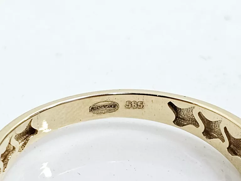ZŁOTY PIERŚCIONEK ONYX 2,12G 585 R:15