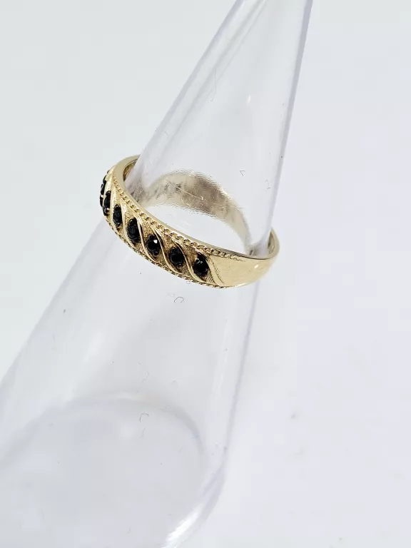 ZŁOTY PIERŚCIONEK ONYX 2,12G 585 R:15