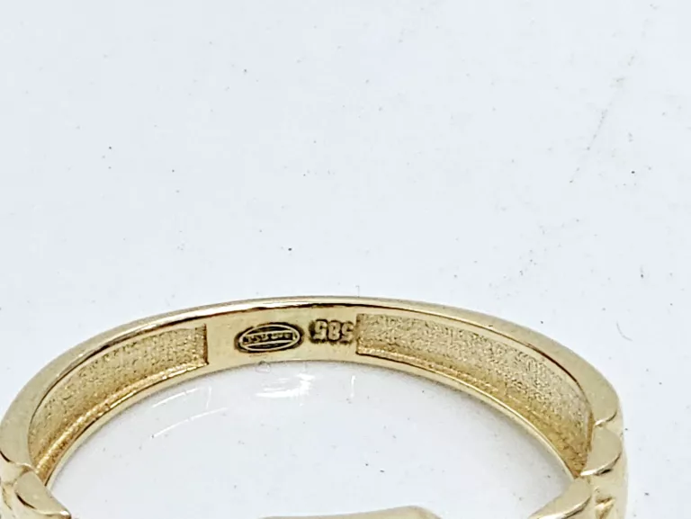ZŁOTY PIERŚCIONEK ONYX  2,63G  585  R:13