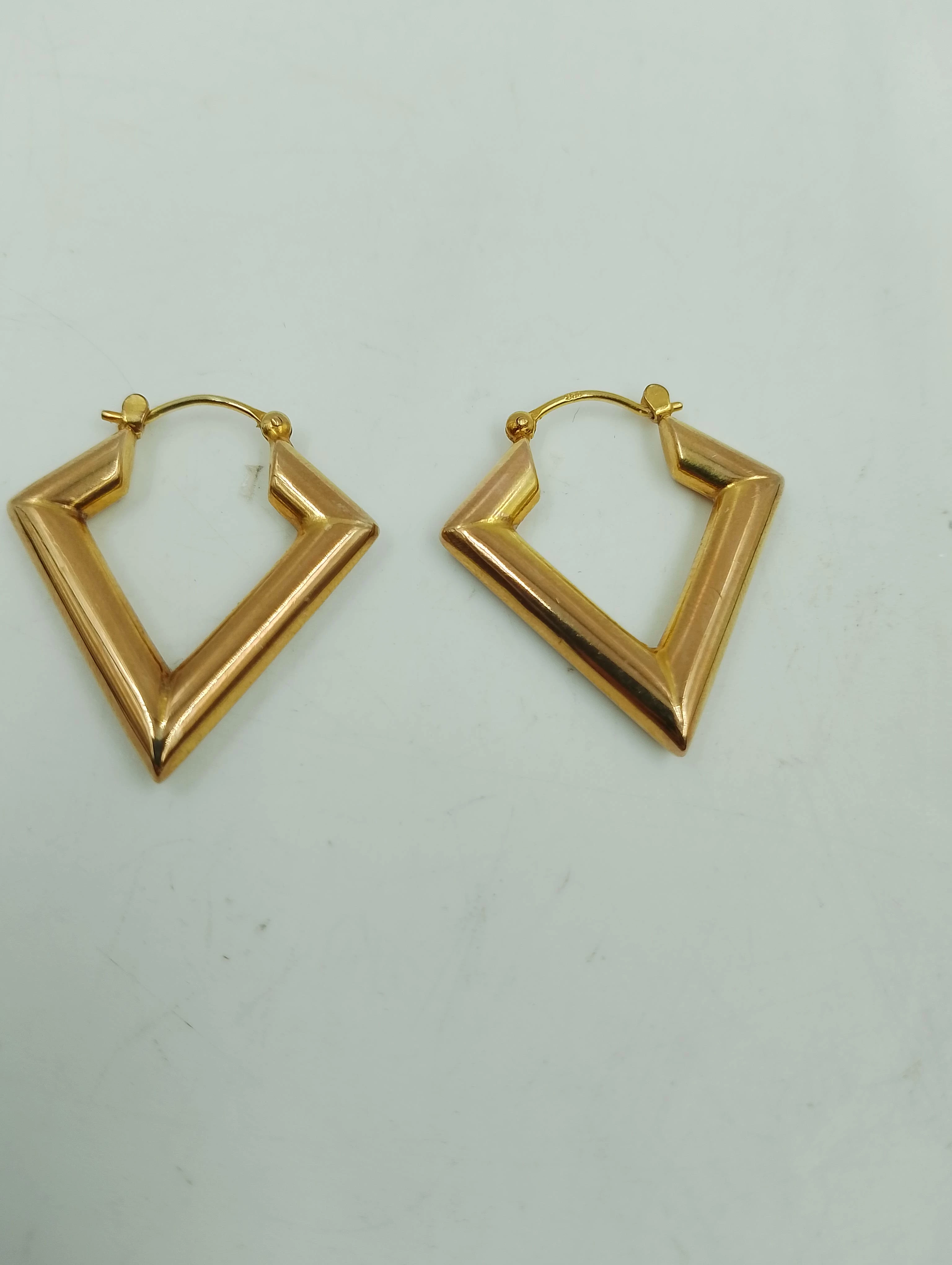 wspaniale-zlote-kolczyki-material-15835-2