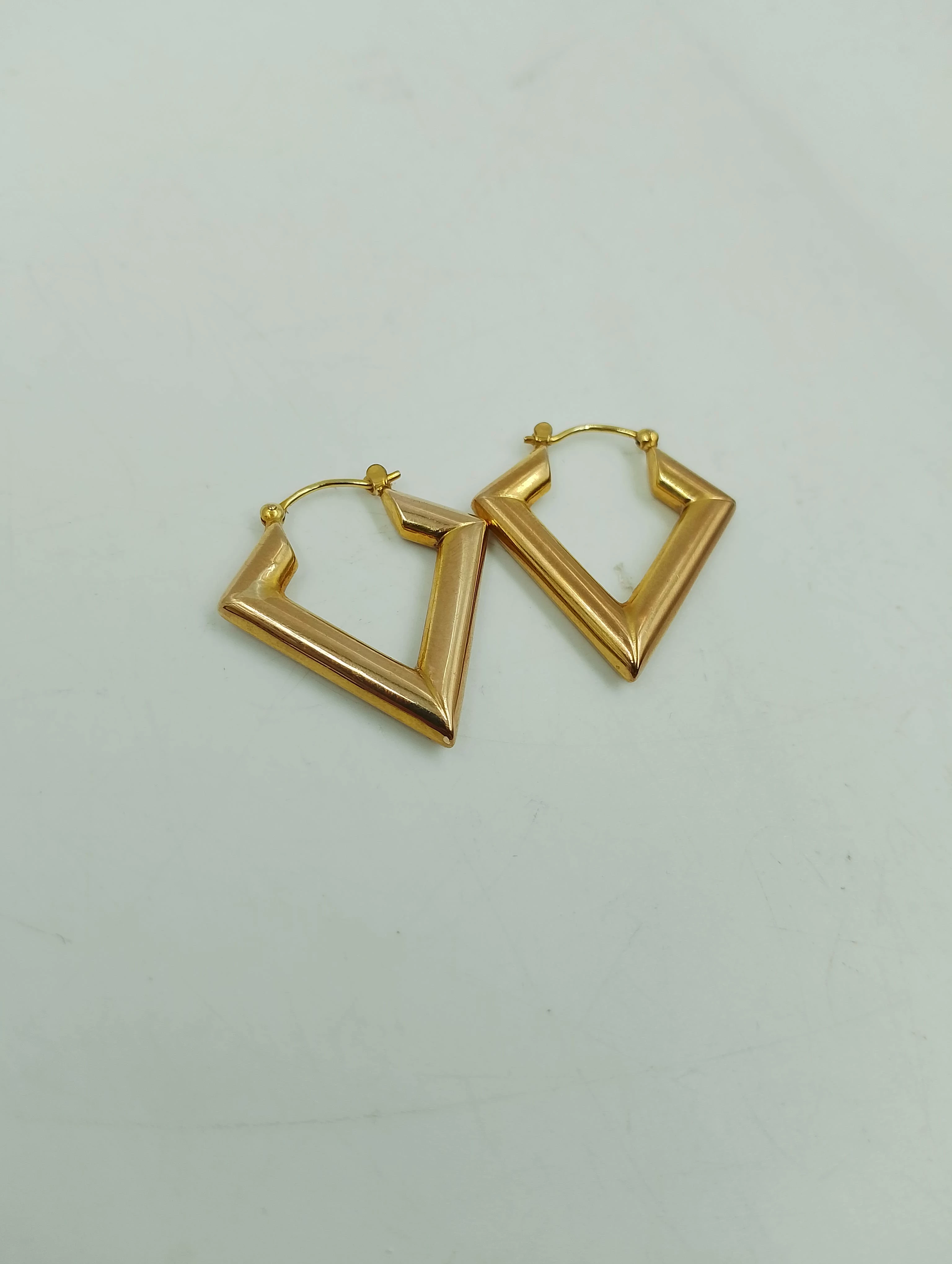 wspaniale-zlote-kolczyki-rodzaj-zapiecia-2207-4