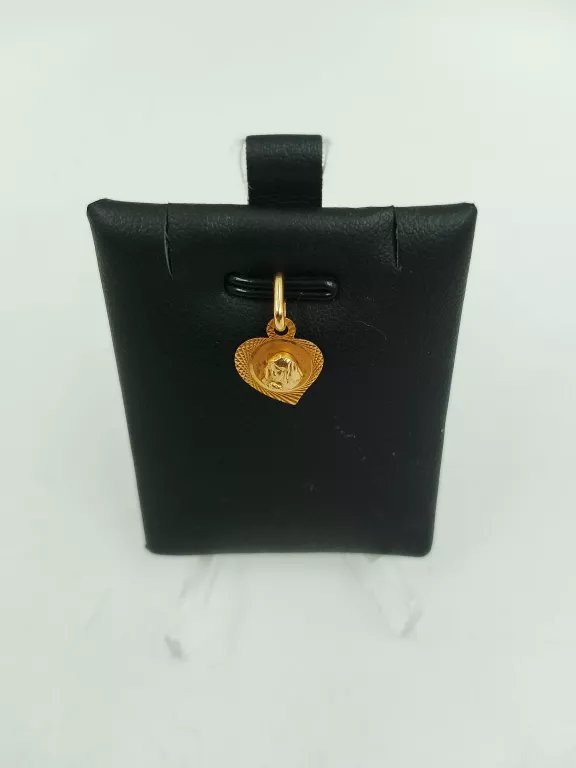 ZAWIESZKA ZE ZŁOTA Z MATKĄ BOSKĄ