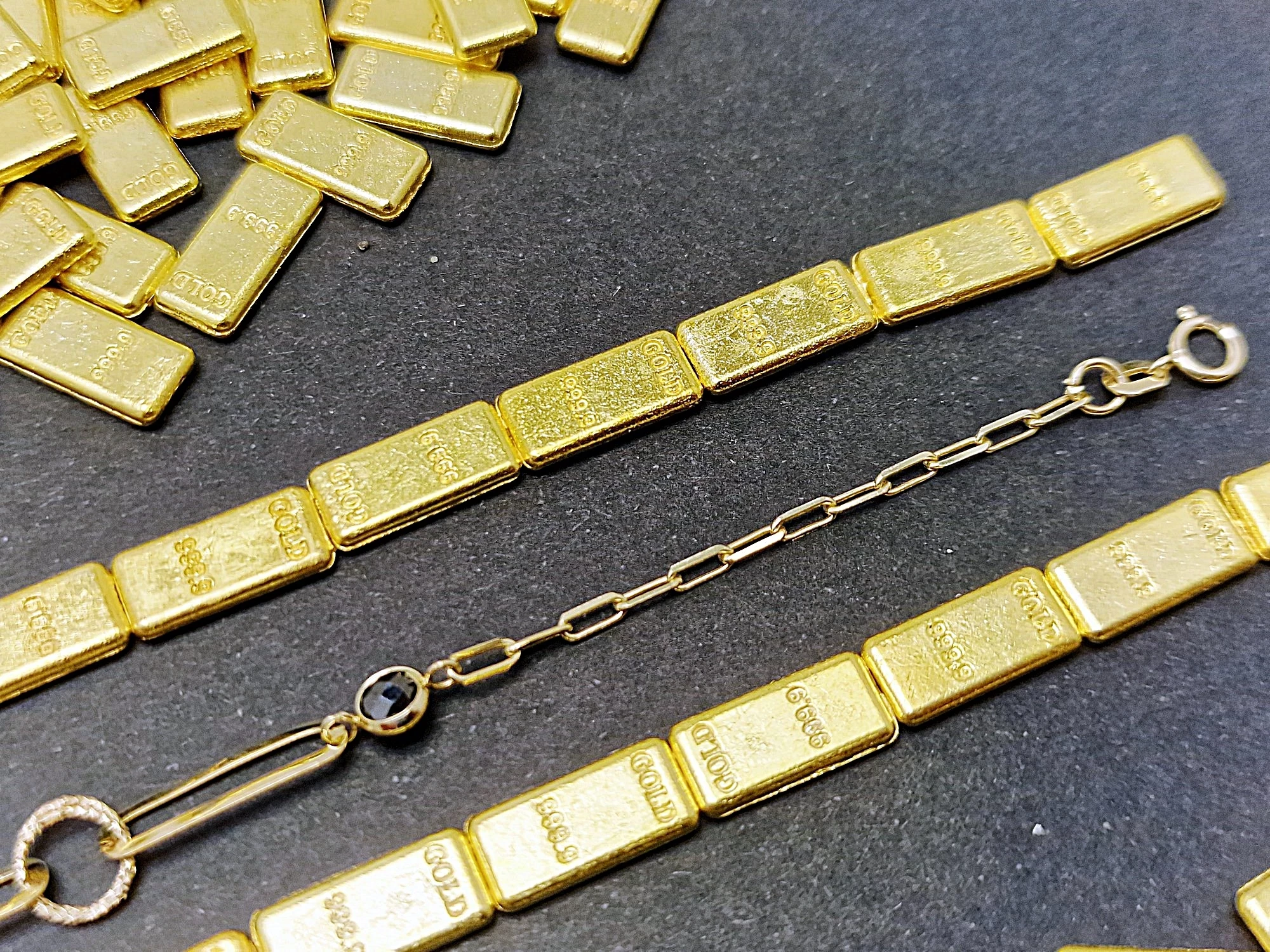 delikatna-zlota-bransoletka-585-202g-19d-stan-11323-2