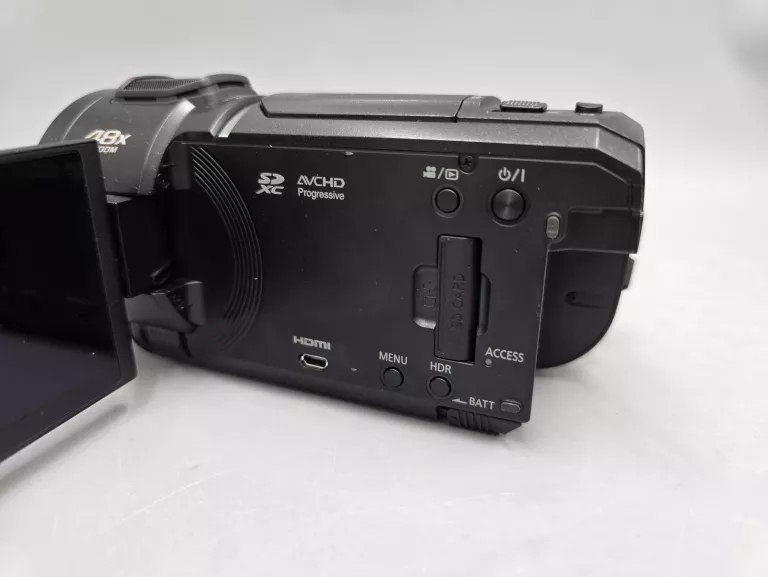 PANASONIC HC-V900 KAMERA CYFROWA HD MATRYCA MOS BSI 1/2,5 KOMPLET NO