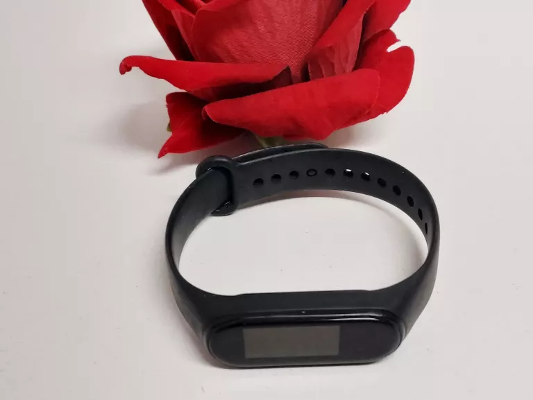 OPASKA SPOROTOWA MI BAND 4  XMSH07HM
