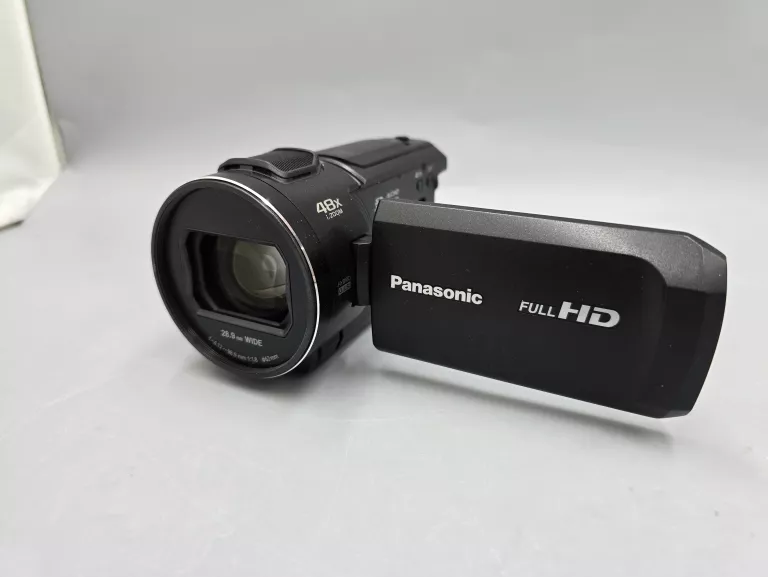 PANASONIC HC-V900 KAMERA CYFROWA HD MATRYCA MOS BSI 1/2,5 KOMPLET NO