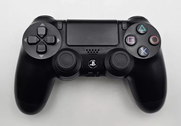 KONSOLA PS4 FAT 1TB + PAD + KABEL ZASILAJĄCY