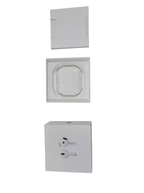APPLE AIR PODS 4