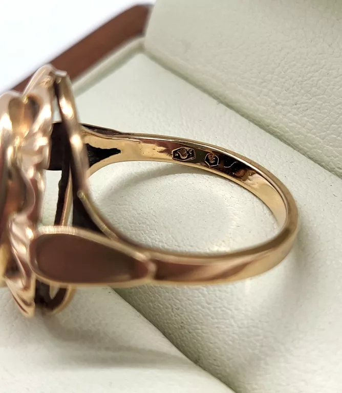 pieknie-zdobiony-zloty-pierscionek-543g585r17-kamien-17088-4194304