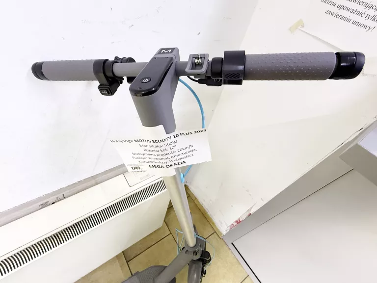 hulajnoga-motus-scooty-10-plus-2023-ladowarka-akcesoria-ean-gtin-5901821996211
