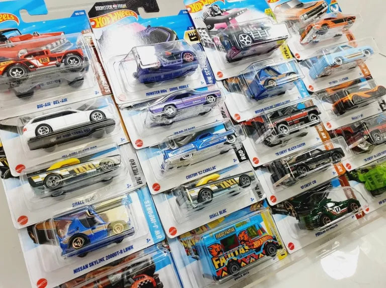 SAMOCHÓD HOT WHEELS