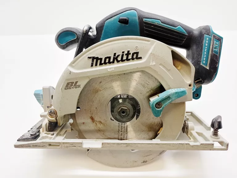 PILARKA MAKITA DHS680