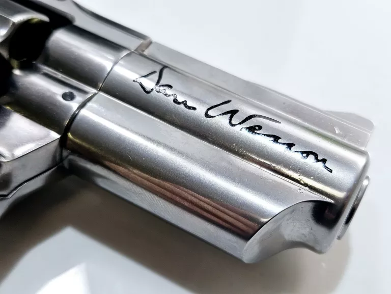 WIATRÓWKA REWOLWER DAN WESSON 8" CO2, 4,5 MM (.177) 17G57141