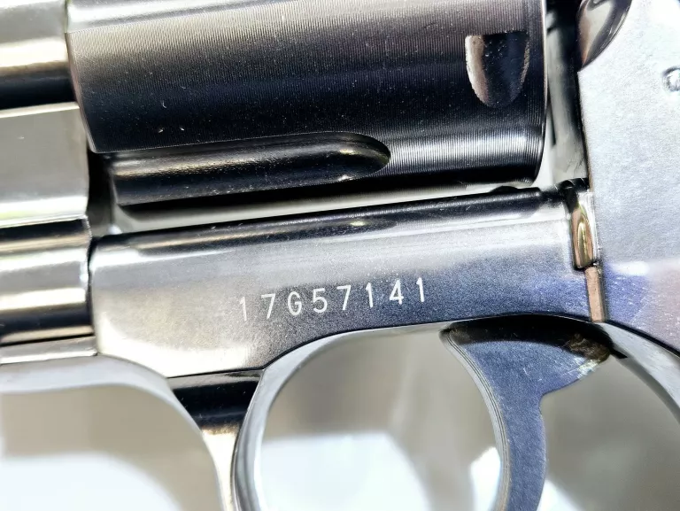 WIATRÓWKA REWOLWER DAN WESSON 8" CO2, 4,5 MM (.177) 17G57141