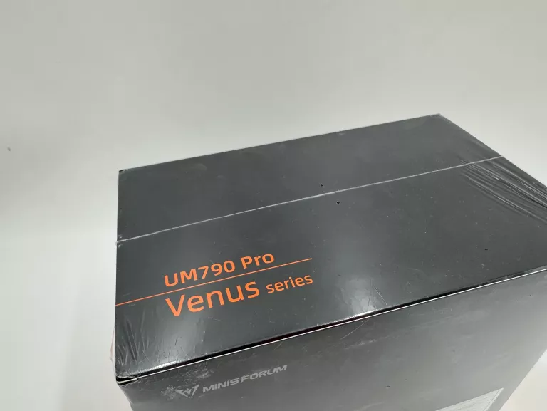 KOMPUTER MINI PC MINIS FORUM UM790 PRO AMD RYZEN 9 0/0GB KOMPLET NO