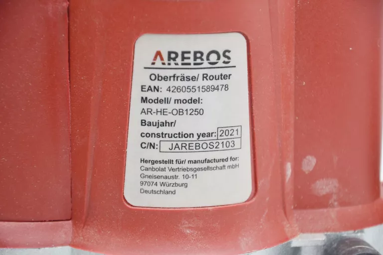 FREZARKA GÓRNO WRZECIONOWA 710 W AREBOS