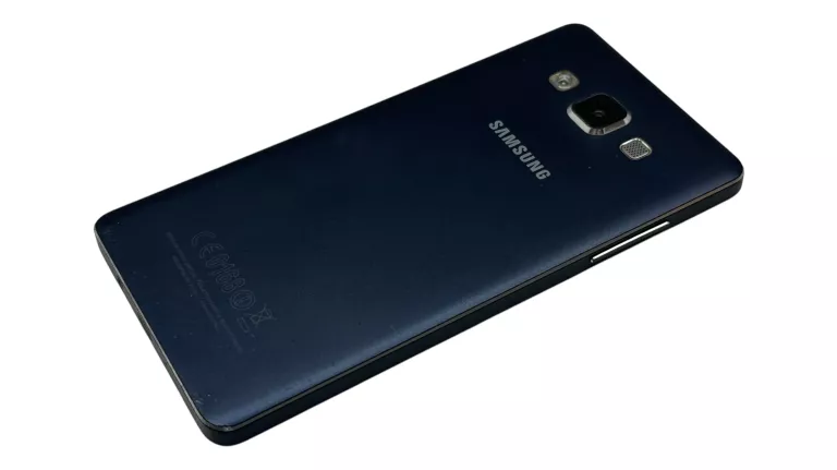 SMARTFON SAMSUNG GALAXY A5 2 GB / 16 GB 4G (LTE) CZARNY