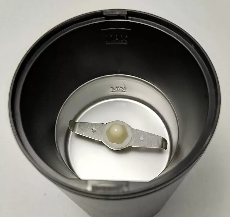 MŁYNEK DO KAWY BERGO AK-3853