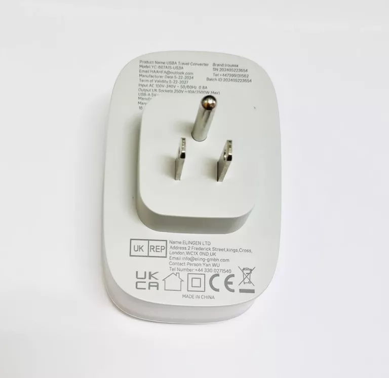 UNIWERSALNA PRZEJŚCIÓWKA ADAPTER GNIAZDA  UK  ŁADOWARKA USB