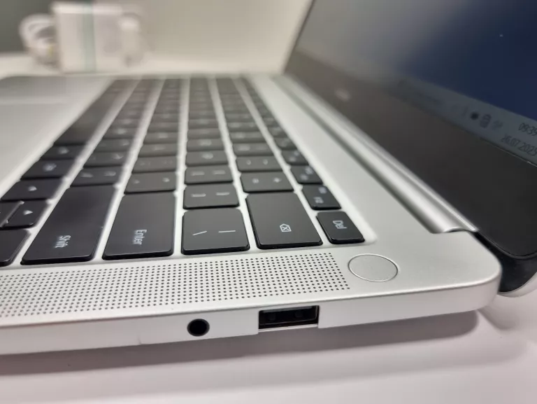 HUAWEI MATEBOOK D14 RYZEN5 8/256GB