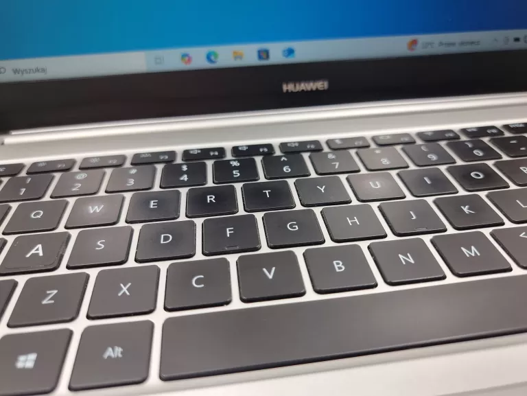 HUAWEI MATEBOOK D14 RYZEN5 8/256GB