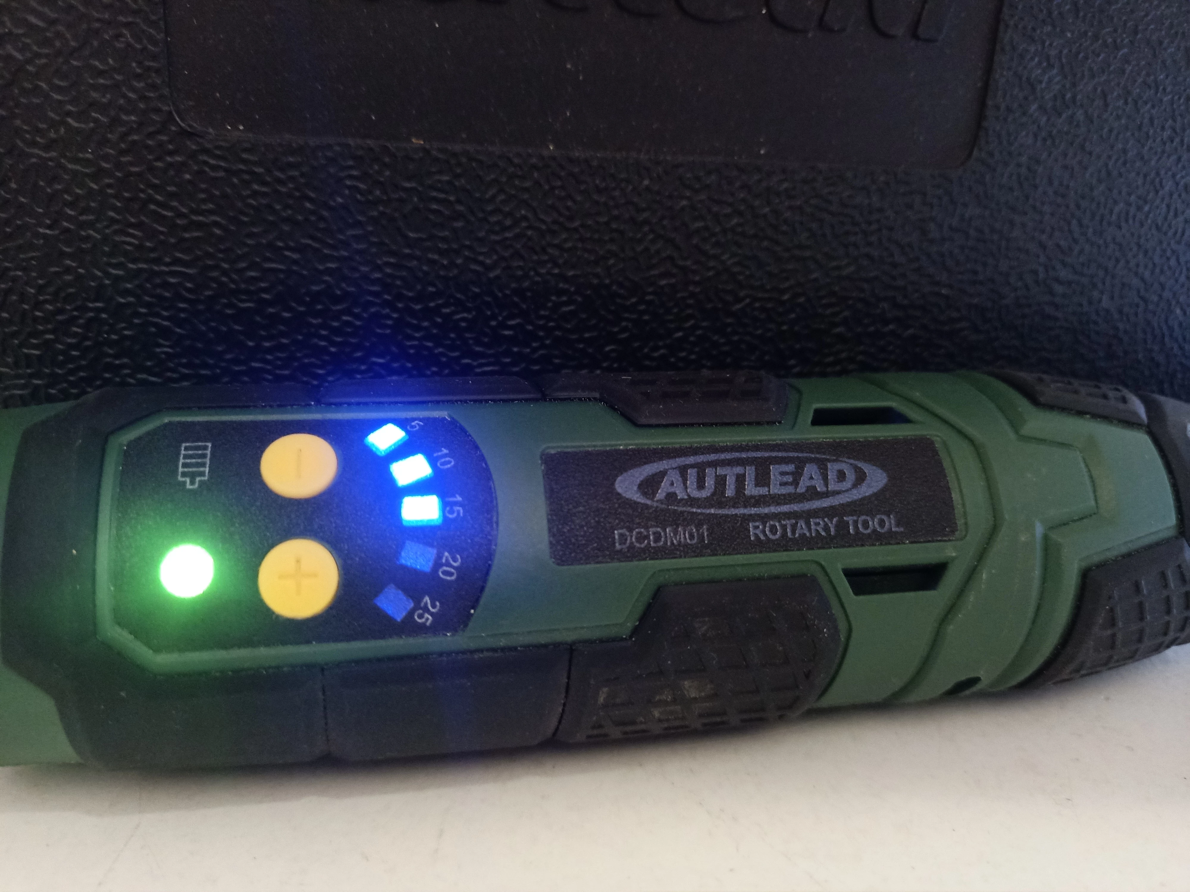 szlifierka-wielofunkcyjna-grawerka-autlead-dcdm01-72v-osprzet-zasilacz-rodzaj-zasilania-128529-2