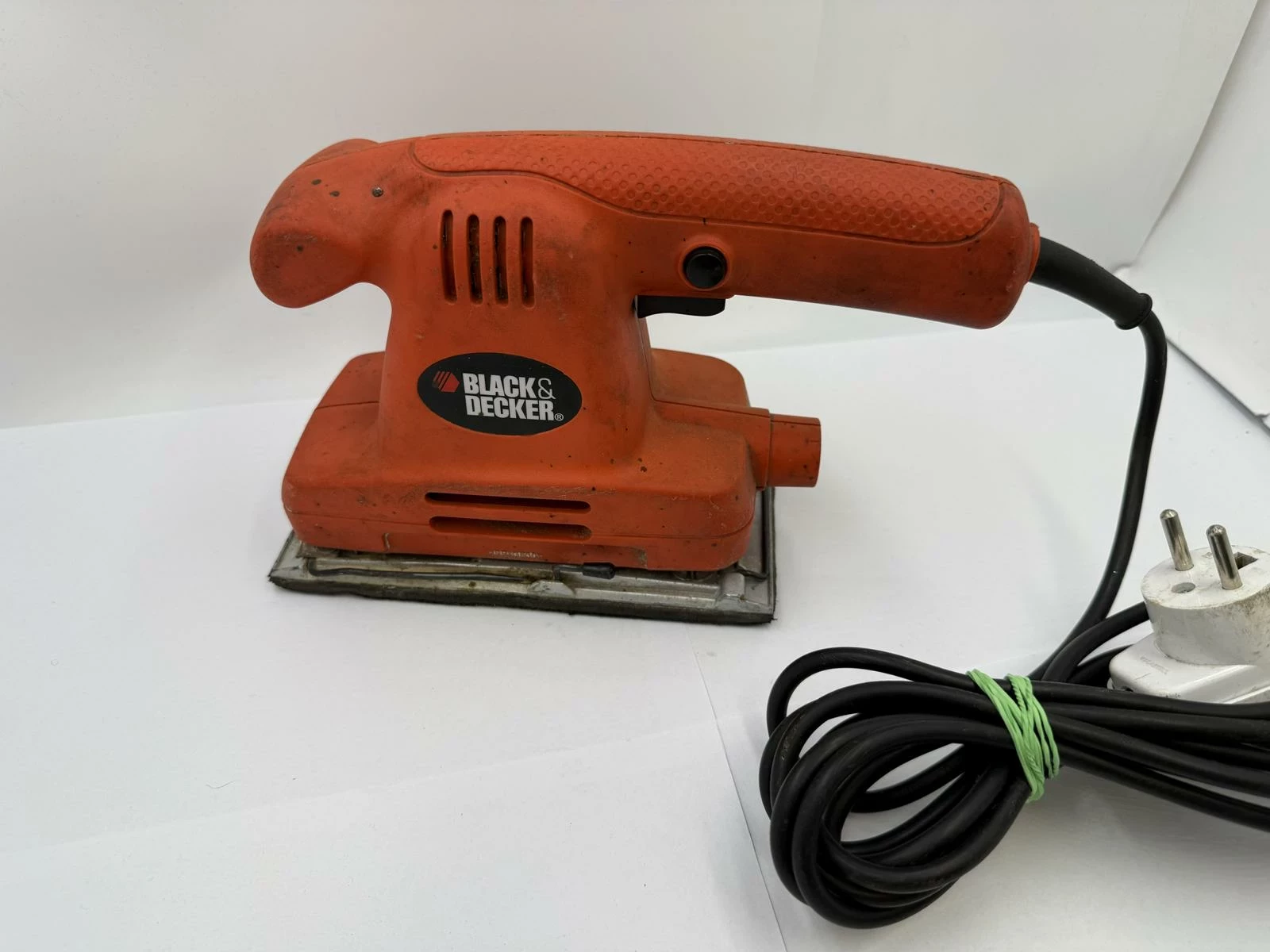 szlifierka-oscylacyjna-blackdecker-ka197-srodmiejska-22a-jarocin-poludnie