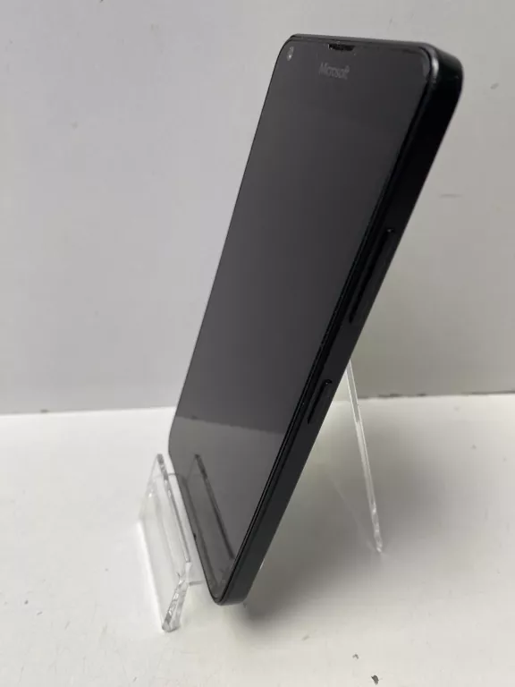 TELEFON NOKIA LUMIA 640