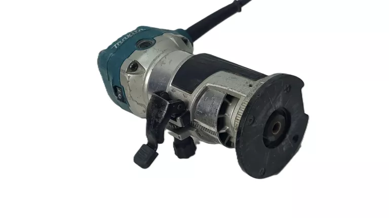 frezarka-gornowrzecionowa-makita-rt0700c-stan-11323-2