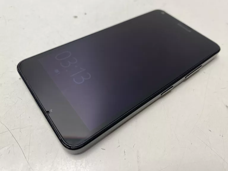 TELEFON NOKIA LUMIA 640