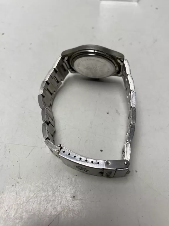 ZEGAREK PERFECT R17