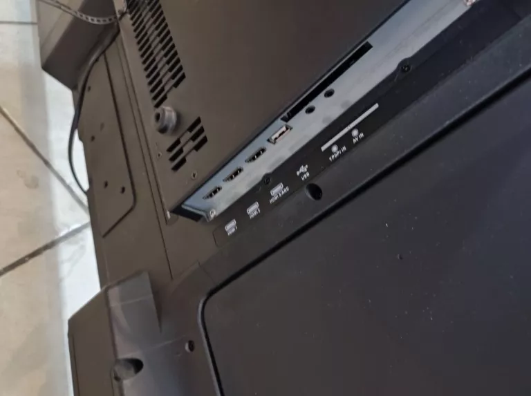 TELEWIZOR KIANO SLIM 50 TV