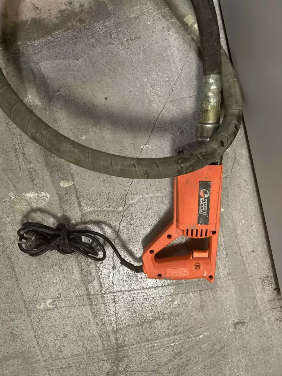 WIBRATOR DO BETONU RIPPER 1300