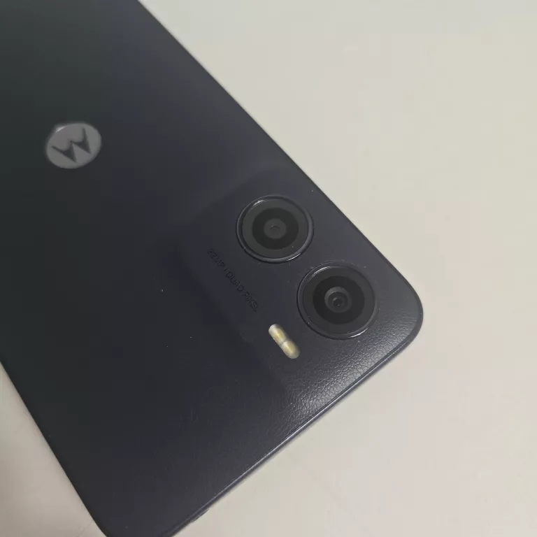 TELEFON MOTOROLA MOTO E15