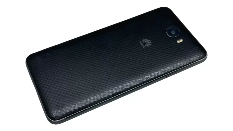 SMARTFON HUAWEI Y6 II COMPACT 2 GB / 16 GB 4G (LTE) CZARNY