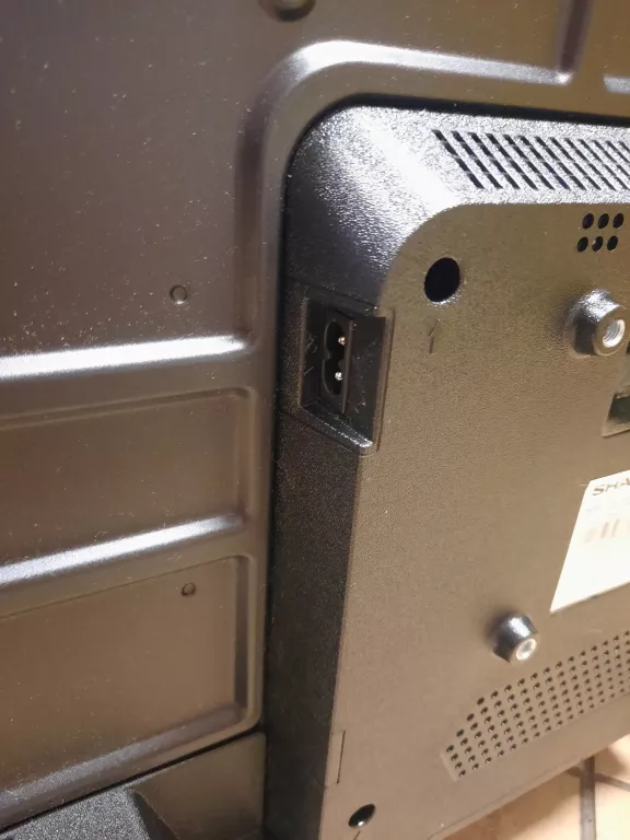 TELEWIZOR SHARP 32HA1705E / 50-60 HZ / 32 CALE /*OKAZJA*