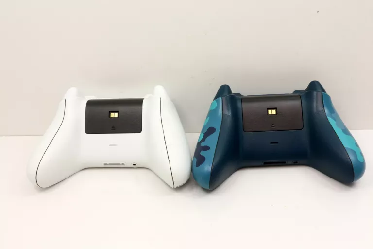 KONSOLA XBOX SERIES S 1883 2 PADY