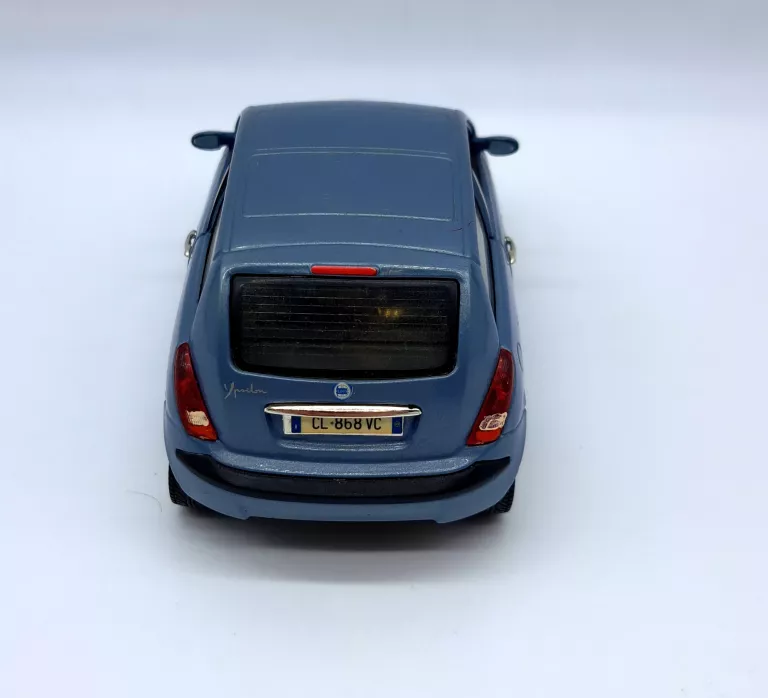 MODEL AUTO LANCIA YPSILON