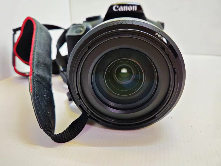 LUSTRZANKA CANON EOS 1300D + OBIEKTYW + TORBA [BRAK ŁAD]
